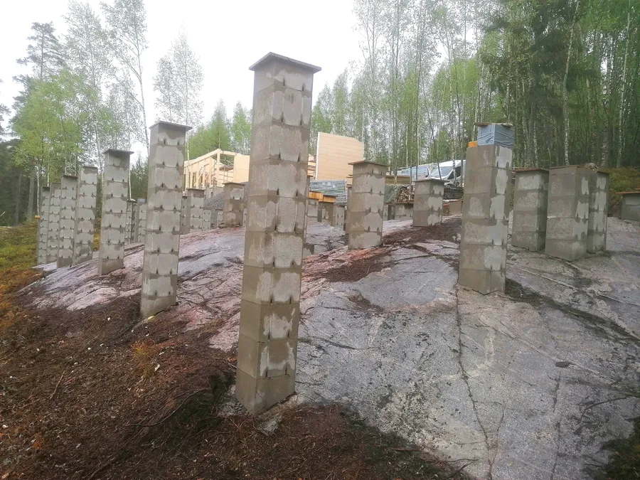 Eräbetoni Oy - perustusten tekoa